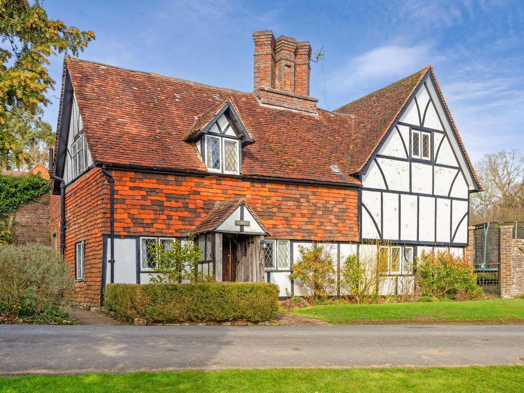 2 bed detached house for sale in Burrswood, Groombridge, Tunbridge