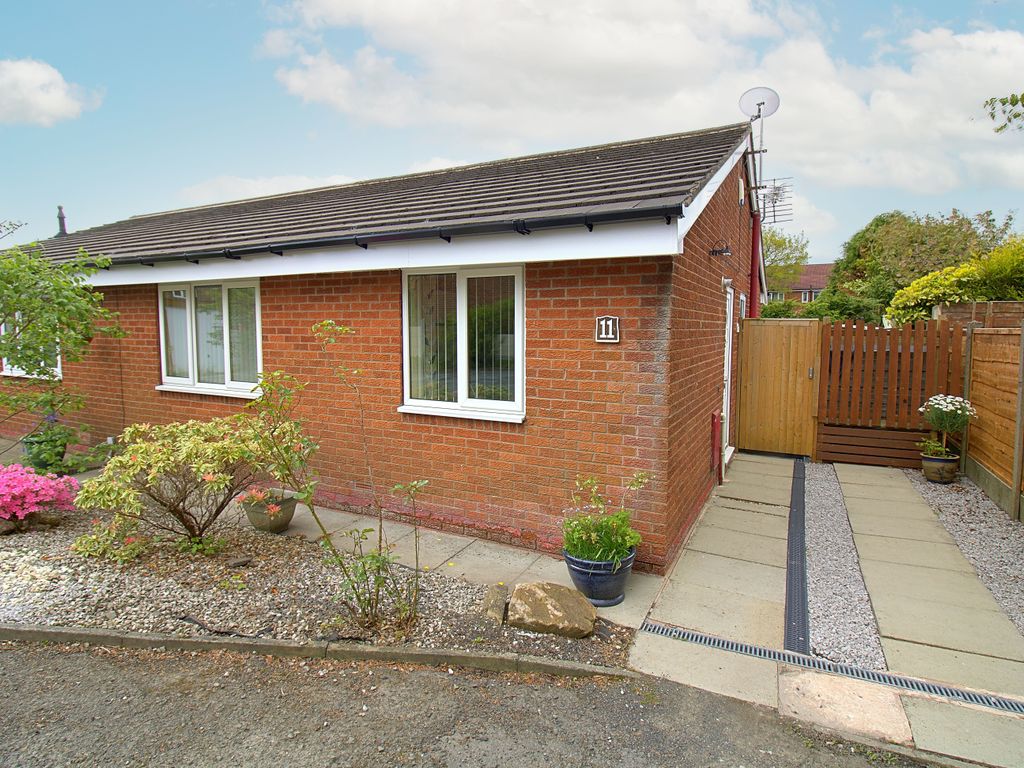 2 bed semidetached bungalow for sale in Frobisher Road, Littleborough OL15 Zoopla