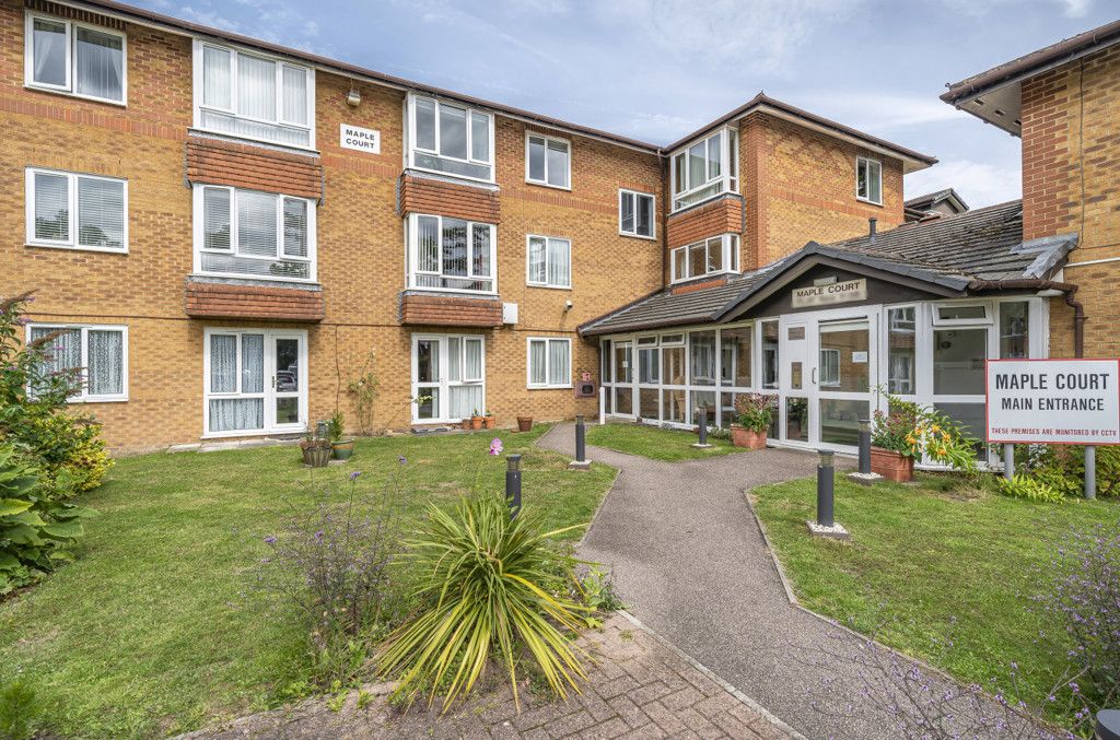 1 bed flat for sale in Maple Court, 9 Pinner Hill Road, Pinner HA5, £