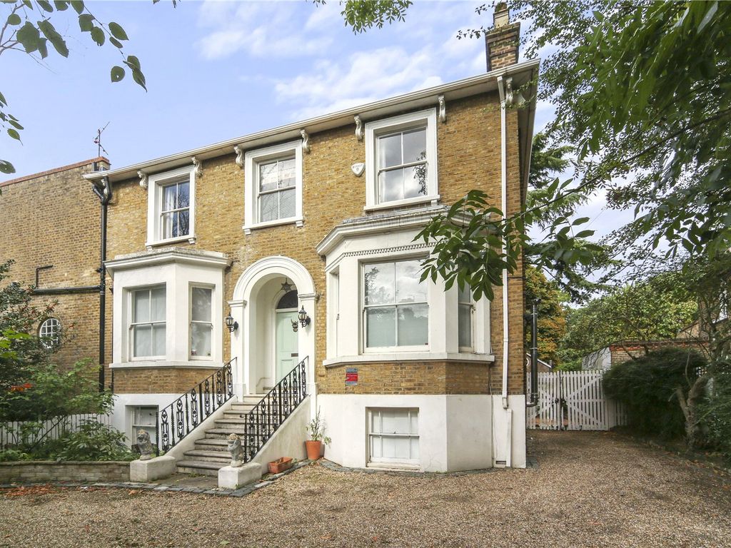 5 bed detached house to rent in Liverpool Road, Kingston Upon Thames