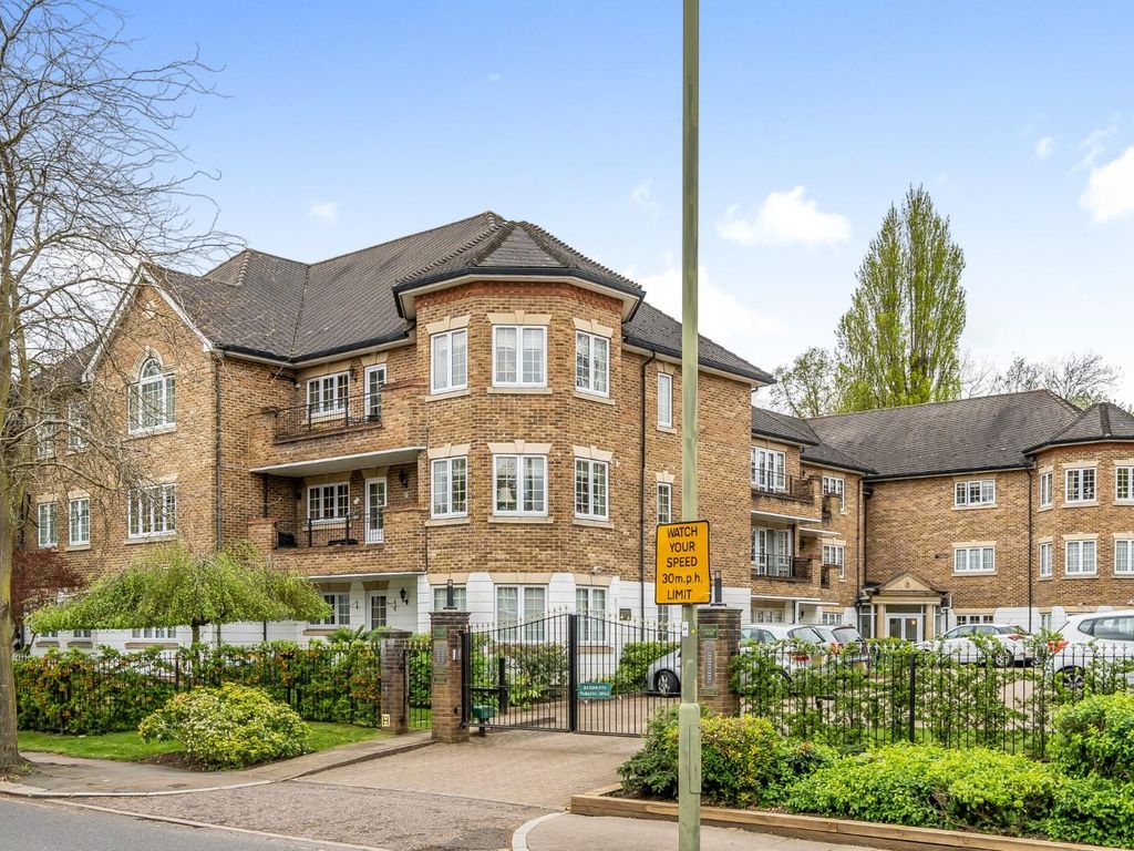 2 bed flat for sale in Holders Hill Road, London NW4, £650,000 Zoopla