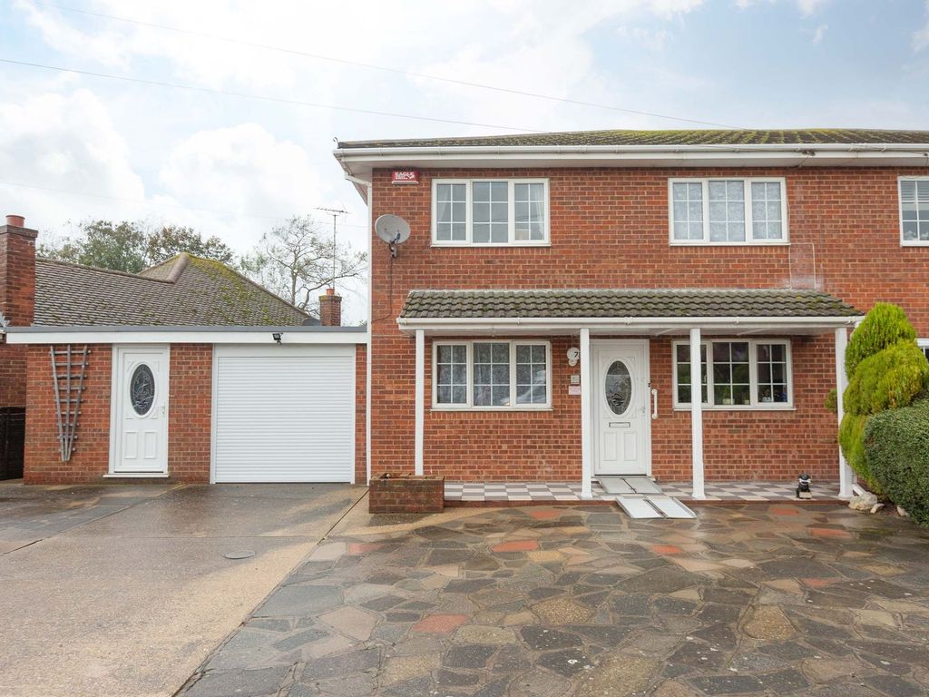 4 bed semidetached house for sale in Westwood Road, Broadstairs CT10
