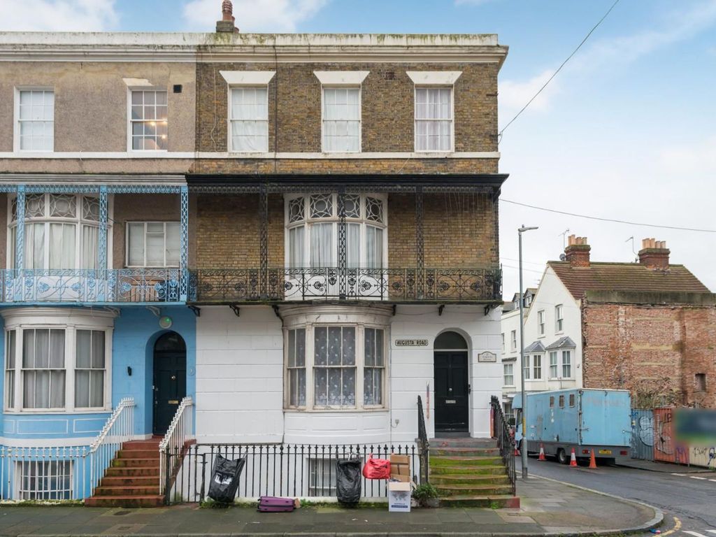 2 bed flat for sale in Augusta Road, Ramsgate CT11 Zoopla