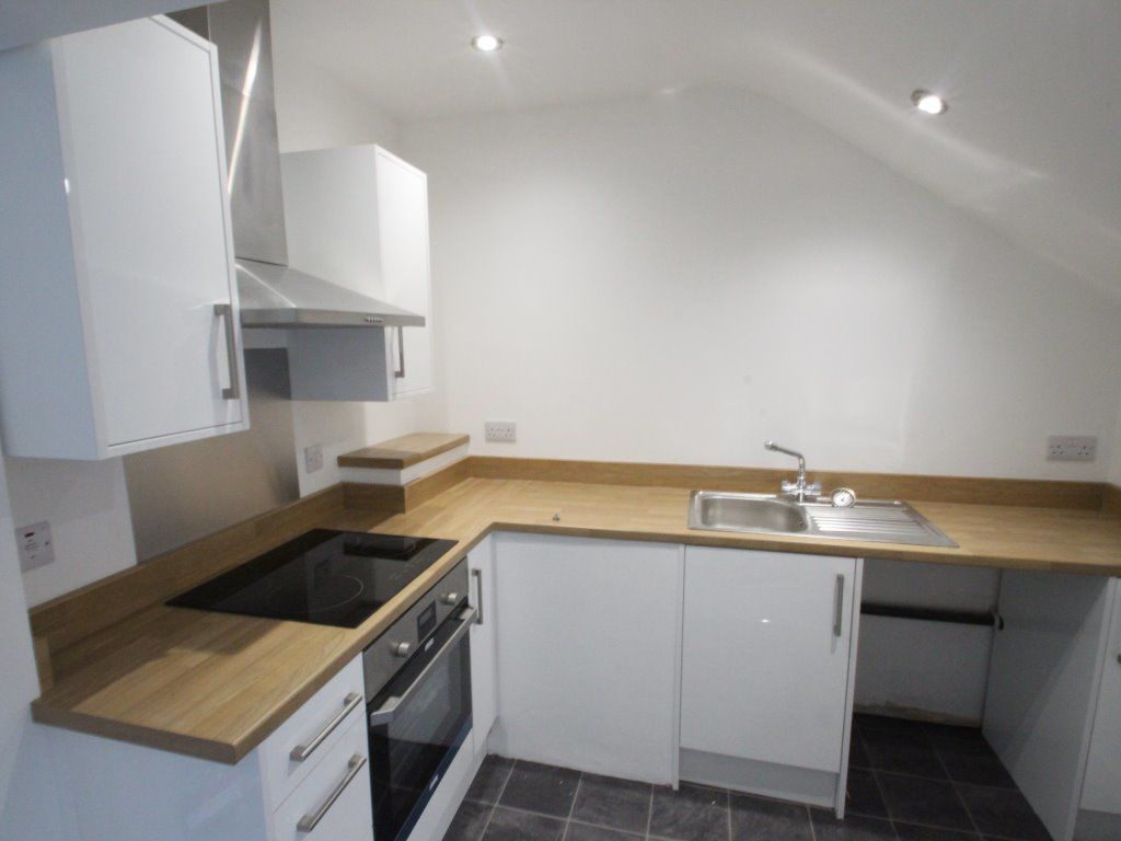 2 bed flat to rent in Stoneygate Road, Leicester LE2 Zoopla