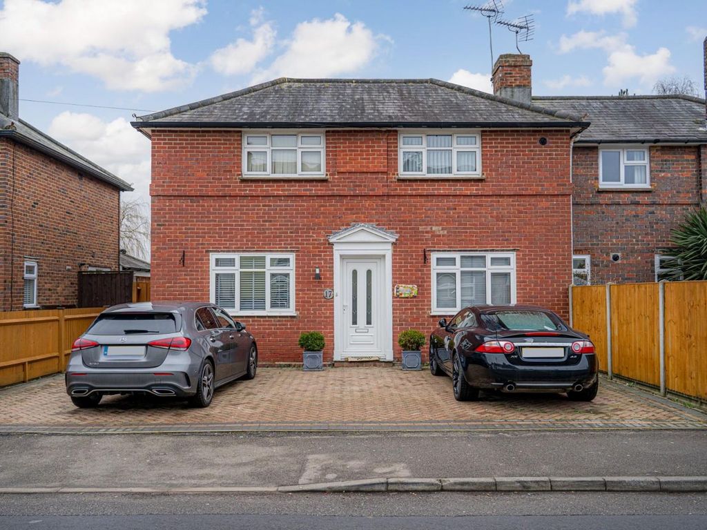 3 bed property for sale in Osborne Road, Willesborough TN24 Zoopla