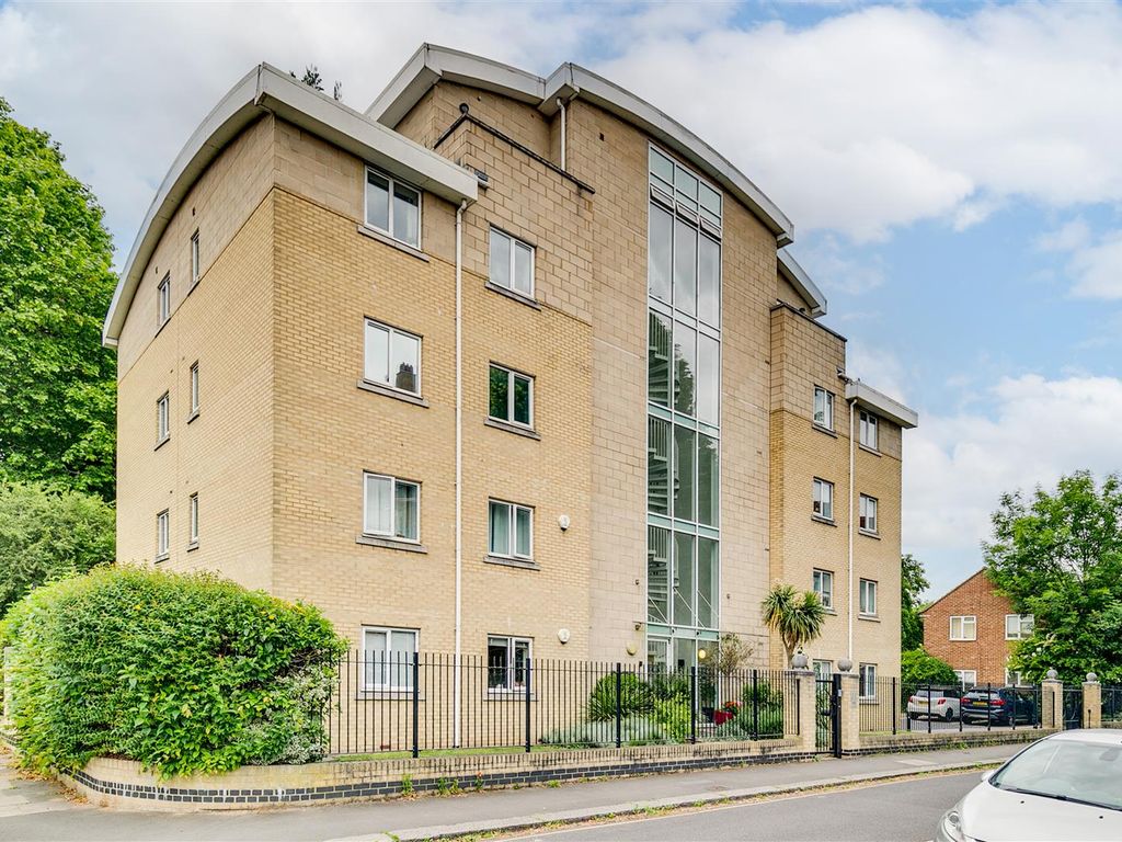 Devonshire Street, London W4  