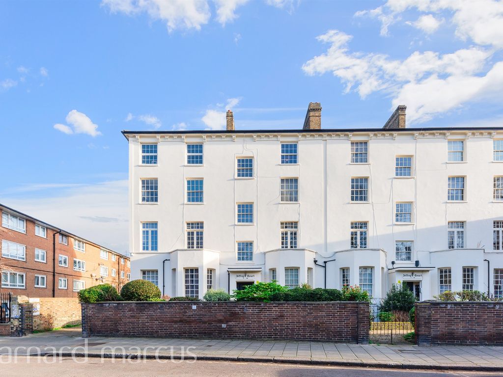 Studio for sale in Jeffreys Road, London SW4, £300,000 Zoopla