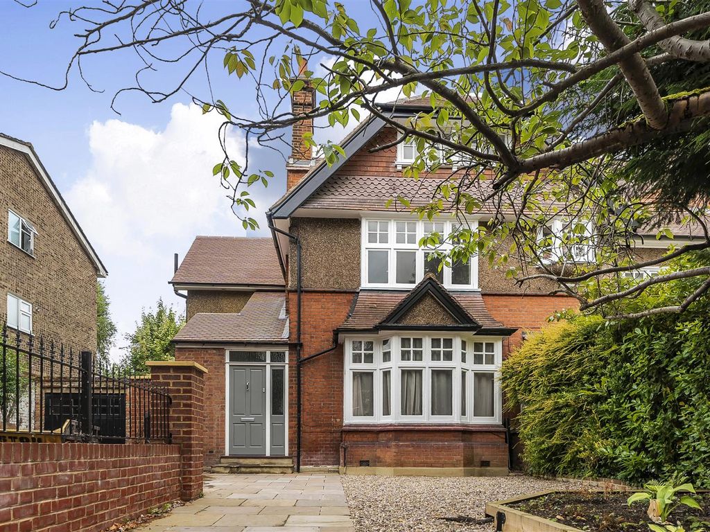 3 bed flat for sale in Lovelace Road, Surbiton KT6, £575,000 Zoopla