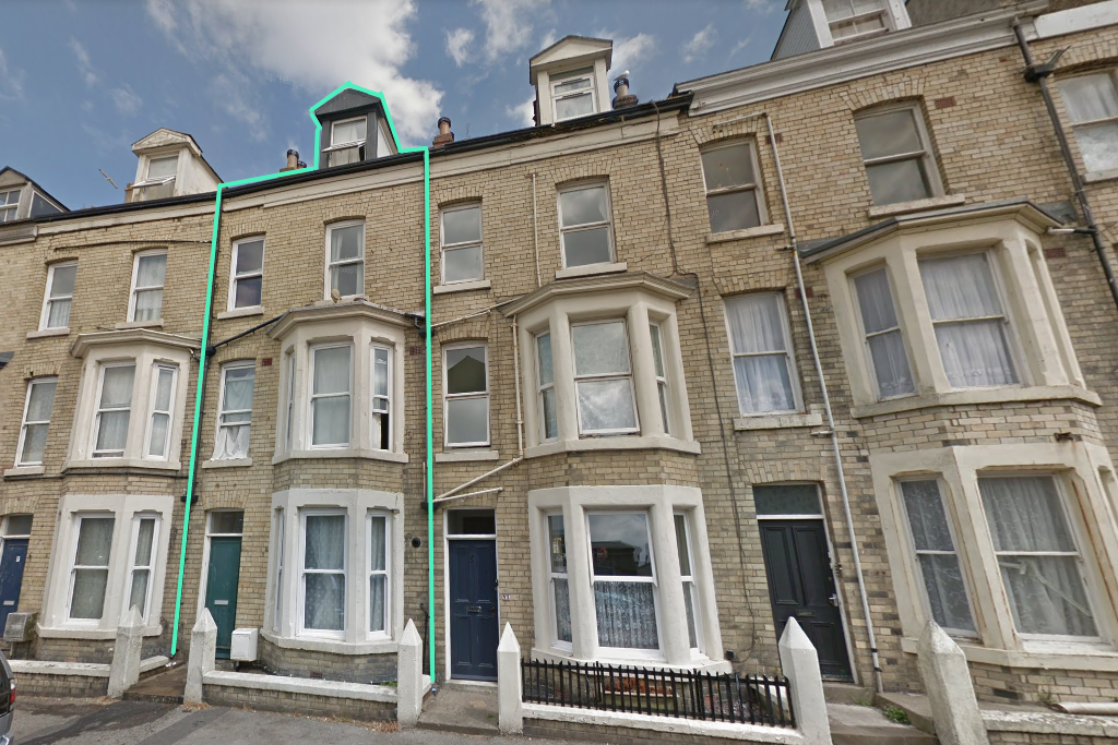 4 bed block of flats for sale in Queens Terrace, Scarborough YO12, £