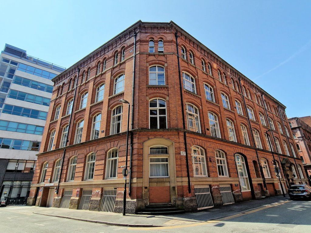 2 bed flat to rent in China House, Harter Street M1, £1,450 pcm Zoopla