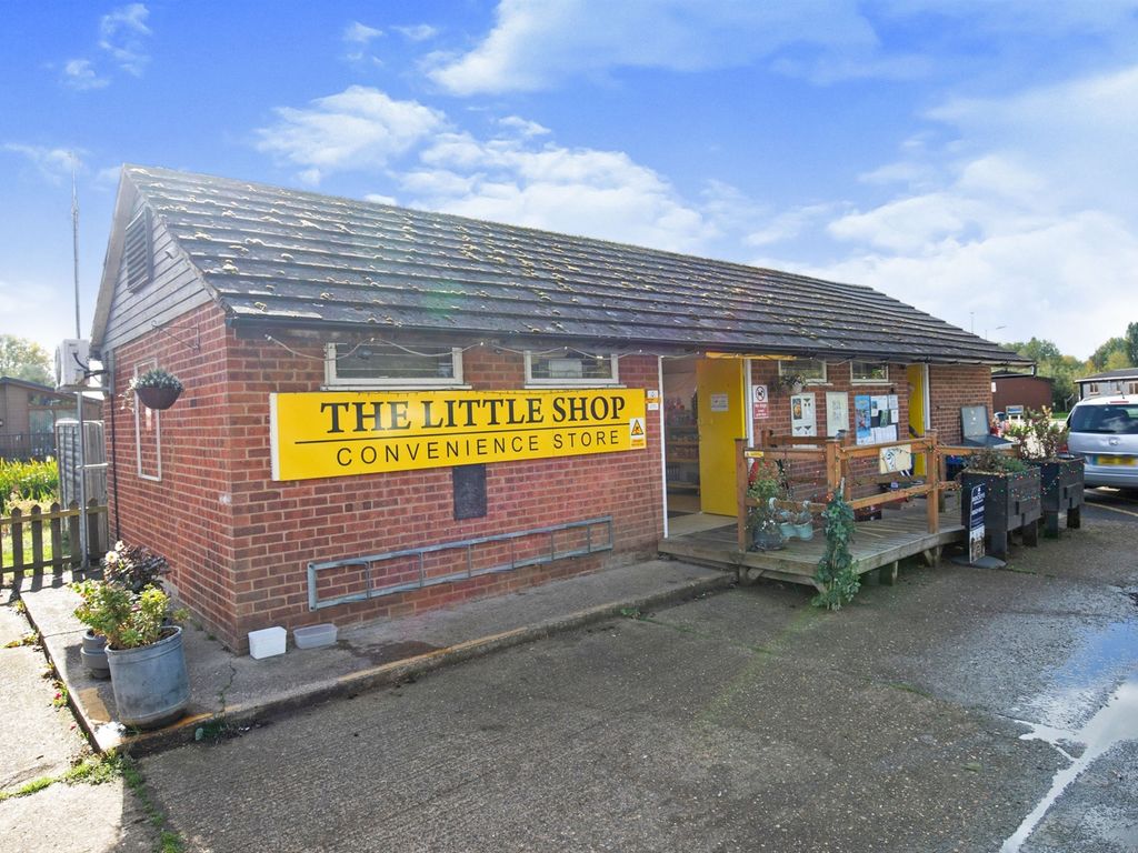 2 bed detached house for sale in Crow Lane, Great Billing, Northampton