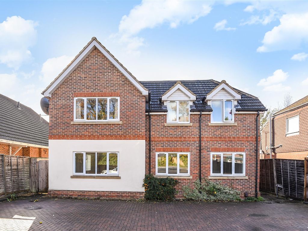 2 bed flat for sale in Wokingham Road, Earley, Berkshire RG6 Zoopla