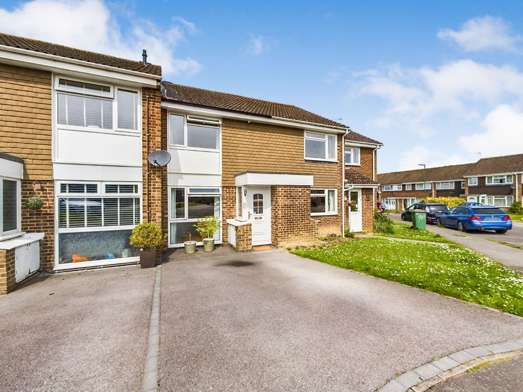 2 bed terraced house for sale in Beech Road, Horsham RH12 Zoopla