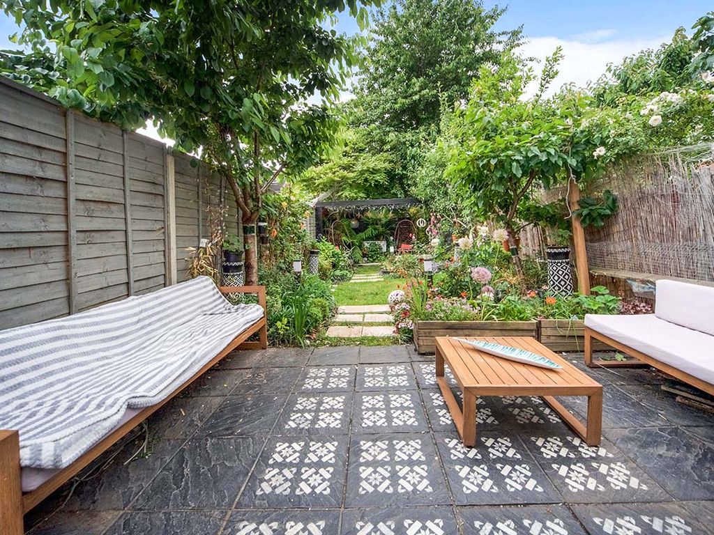 Hall Road, London E6  