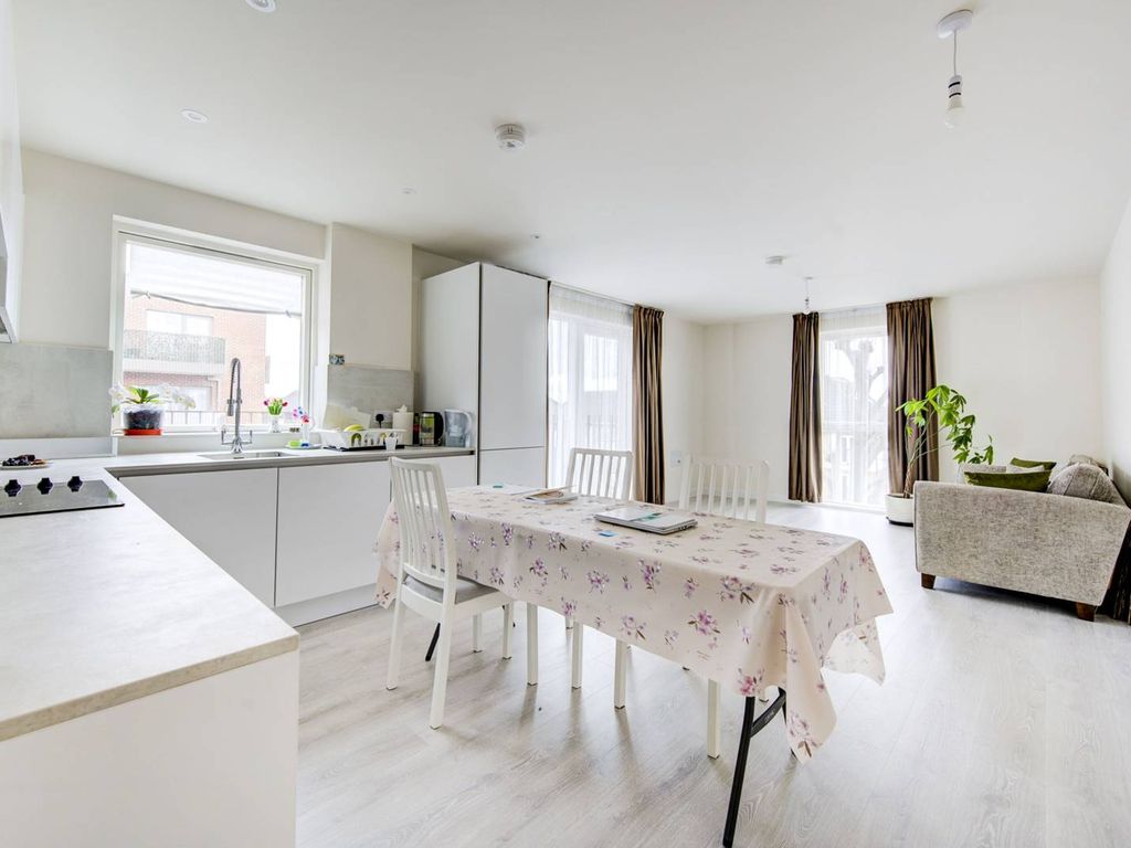 2 bed flat to rent in Harrow View, Harrow HA1 Zoopla