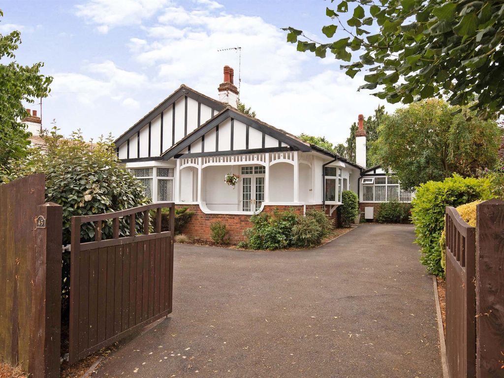 4 bed detached bungalow for sale in Duston Road, Northampton NN5 Zoopla