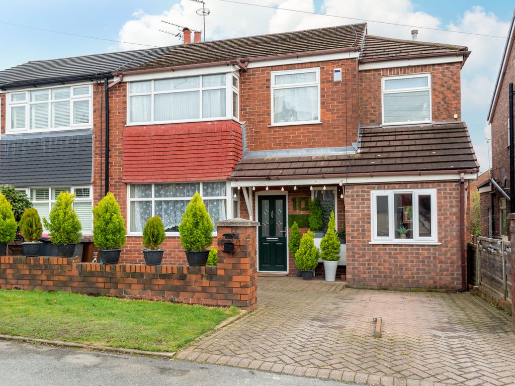 5 bed semidetached house for sale in Douglas Road, Worsley, Manchester