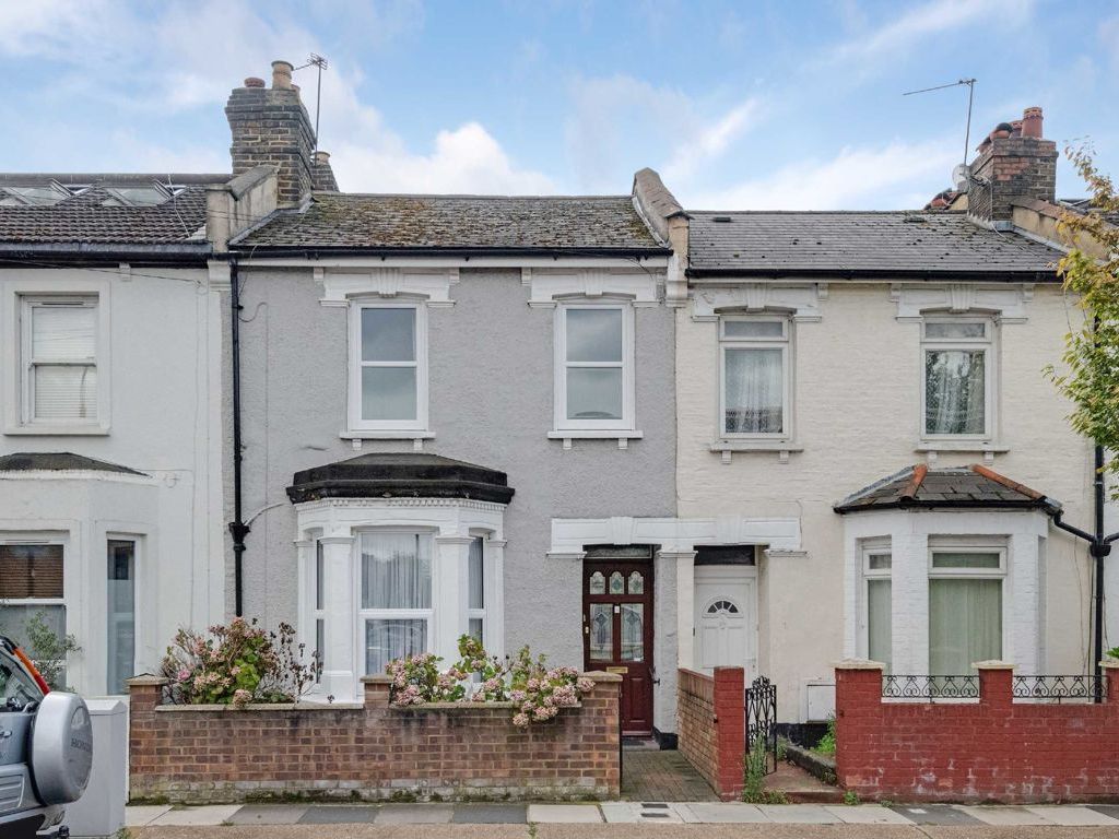 3 bed terraced house for sale in Waldo Road, London NW10, £650,000 Zoopla