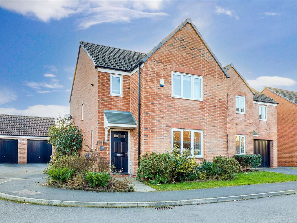 3 bed detached house for sale in Lewis Crescent, Annesley