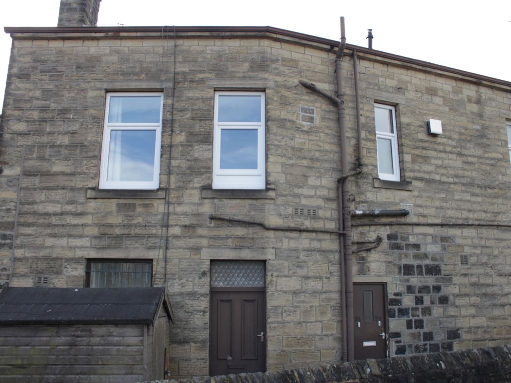 2 bed flat to rent in Briggate, Silsden, Keighley BD20 Zoopla