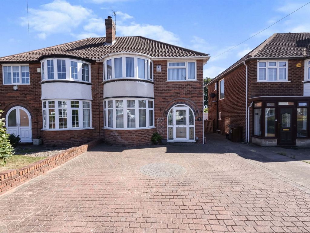 3 bed semidetached house for sale in Mullensgrove Road, Kingshurst