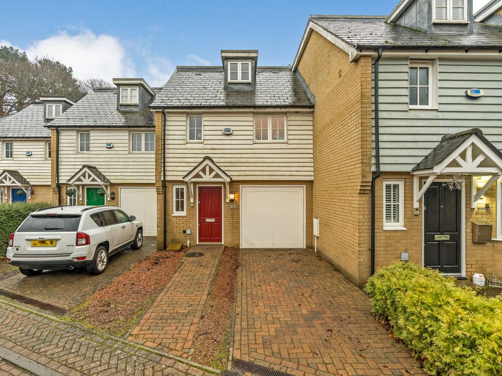 3 bed terraced house for sale in Victoria Orchard, Queens Road