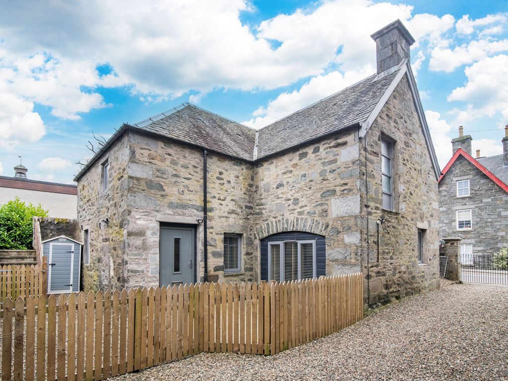 3 bed detached house for sale in Crieff Road, Aberfeldy PH15, £250,000