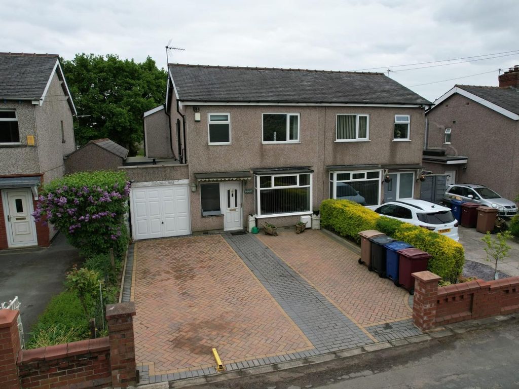 3 bed semidetached house for sale in Barrowford Road, Padiham, Higham