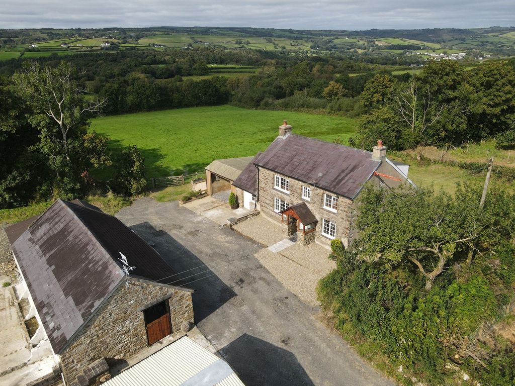 4 bed farm for sale in Llanpumsaint, Carmarthen, Carmarthenshire. SA33