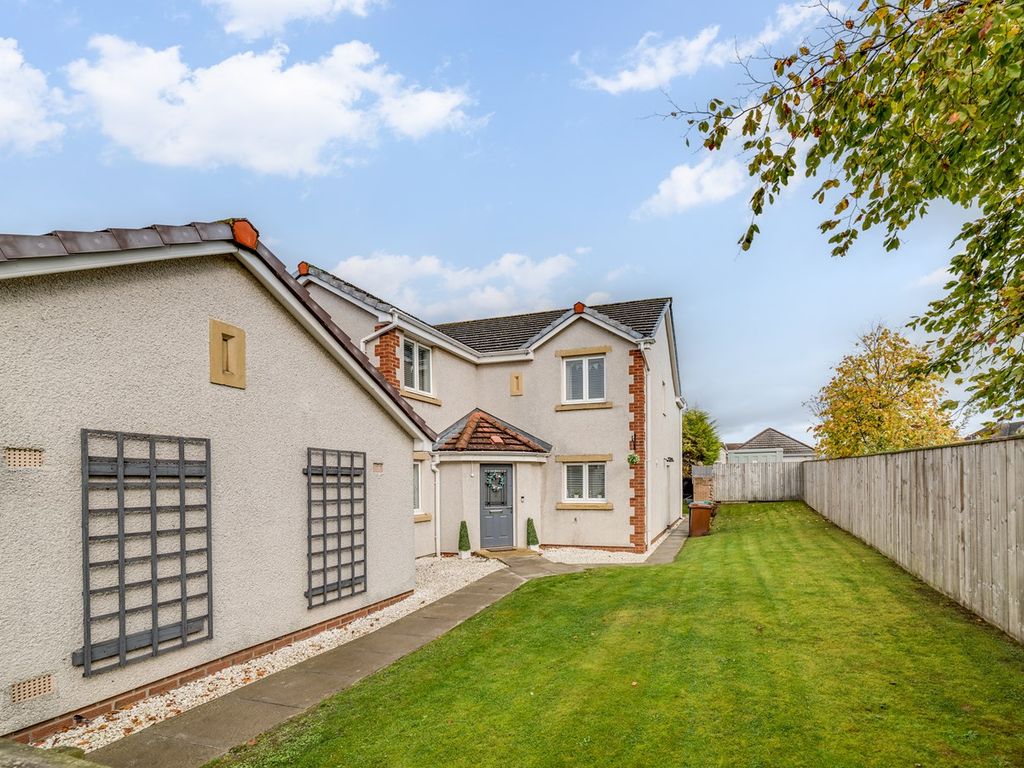 5 bed detached house for sale in Priorwood Drive, Dunfermline KY11 Zoopla