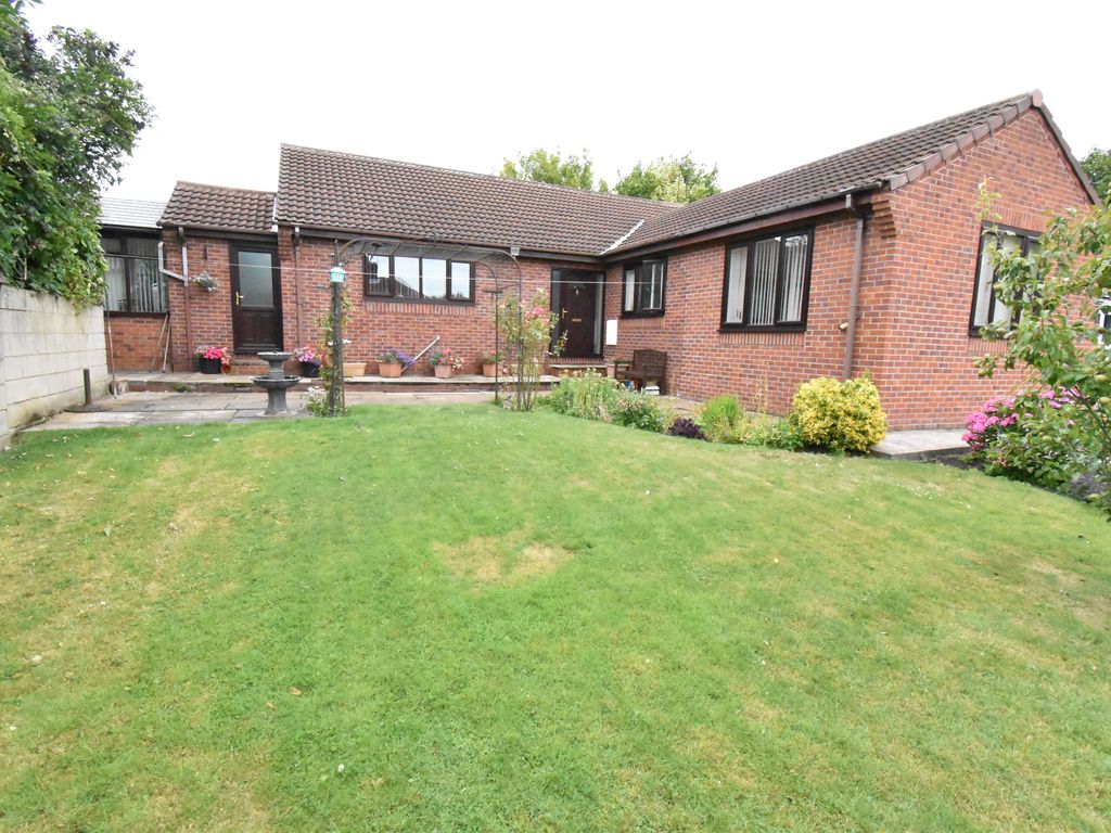 4 bed detached bungalow for sale in Mayfair Place, Hemsworth