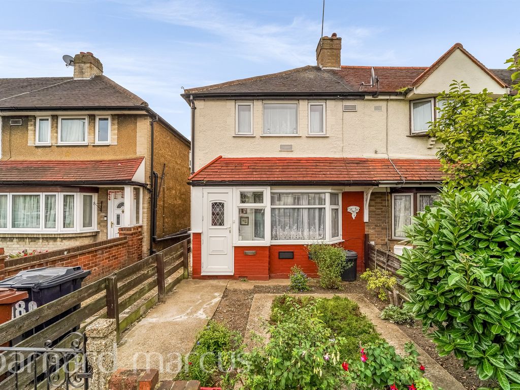 3 bed end terrace house for sale in Hampton Road West, Hanworth