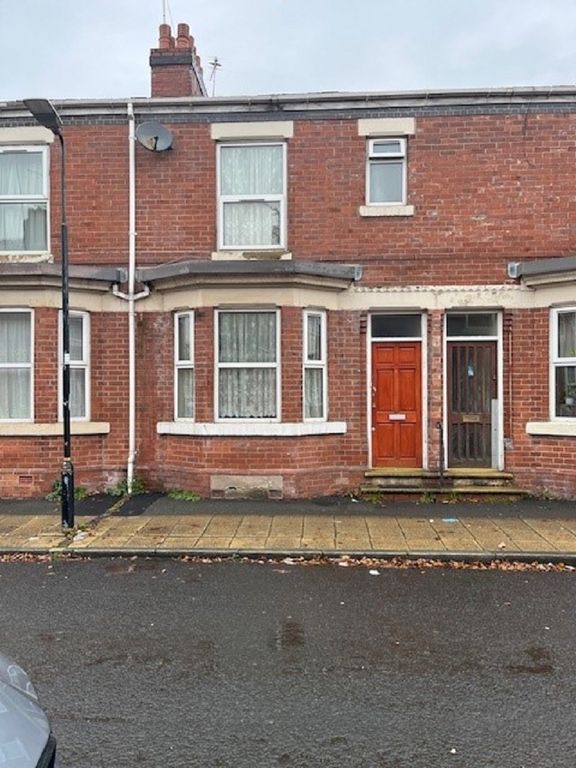 3 bed terraced house for sale in Worthington Street, Old Trafford