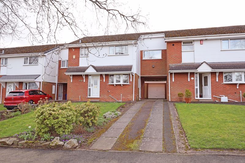 3 bed link detached house for sale in Paris Avenue, NewcastleUnder