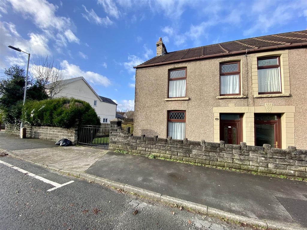 3 bed semidetached house for sale in Brithwen Road, Waunarlwydd