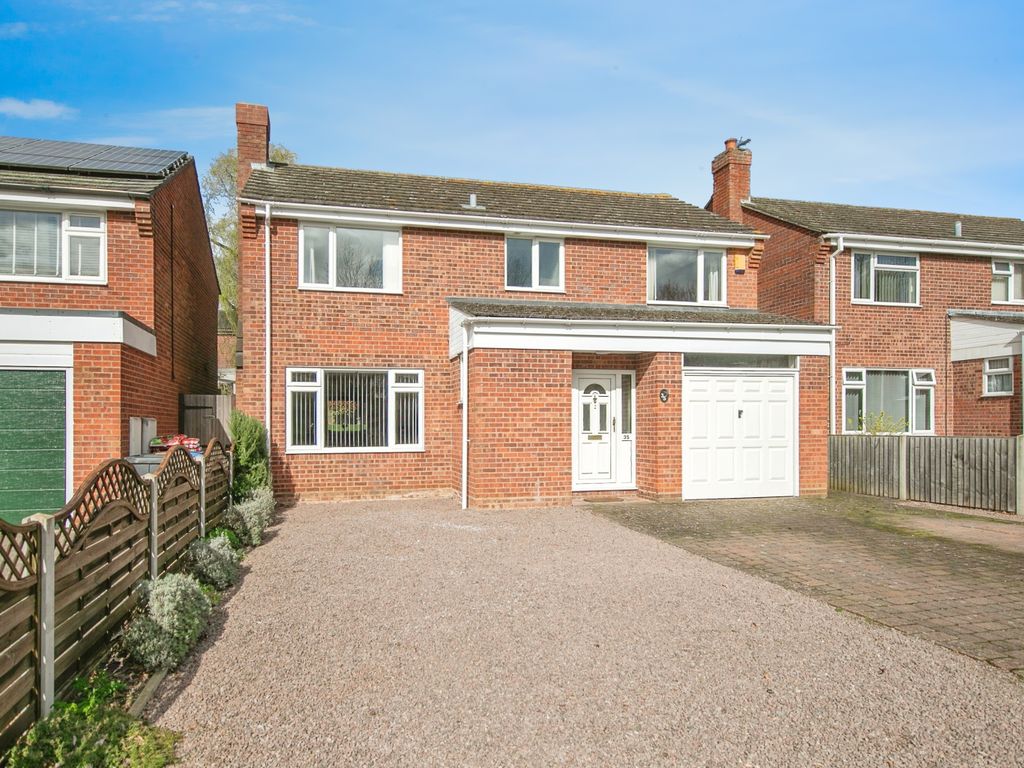 4 bed detached house for sale in Chaucer Road, Sudbury, Suffolk CO10, £