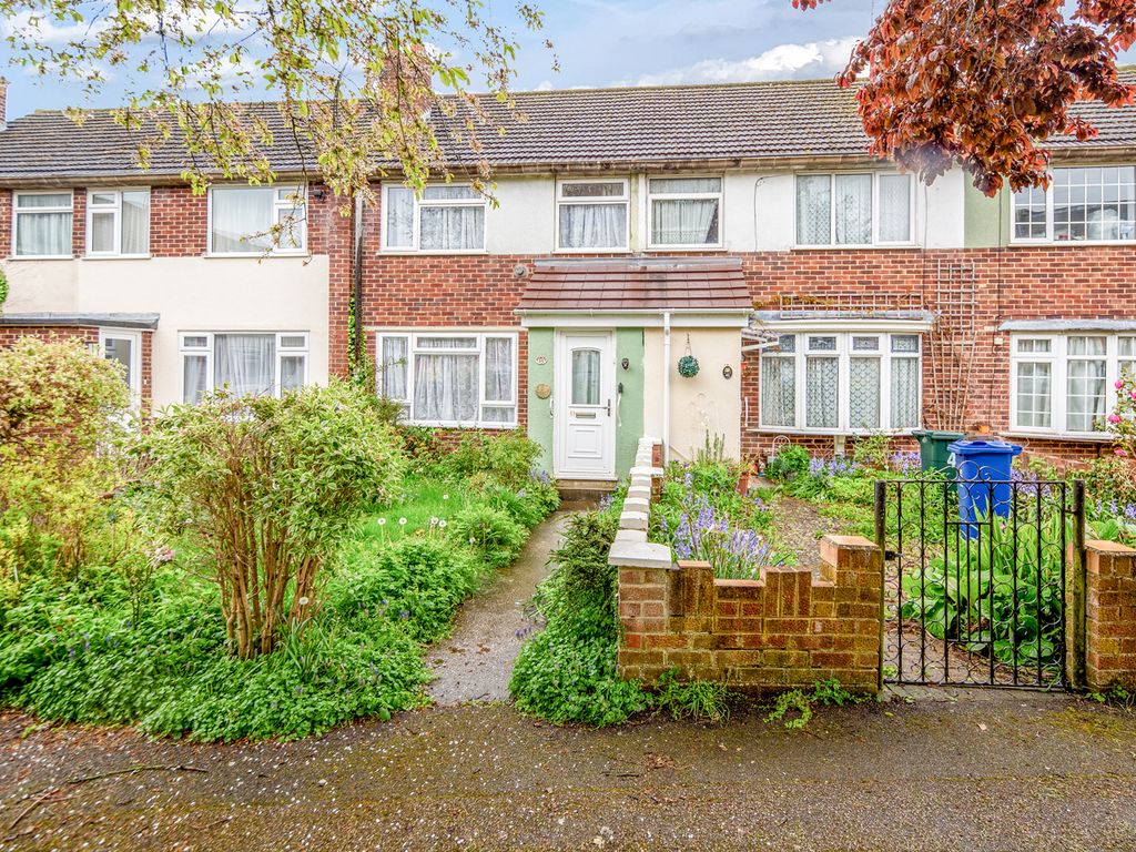 2 bed terraced house for sale in Linden Road, Bicester OX26, £260,000