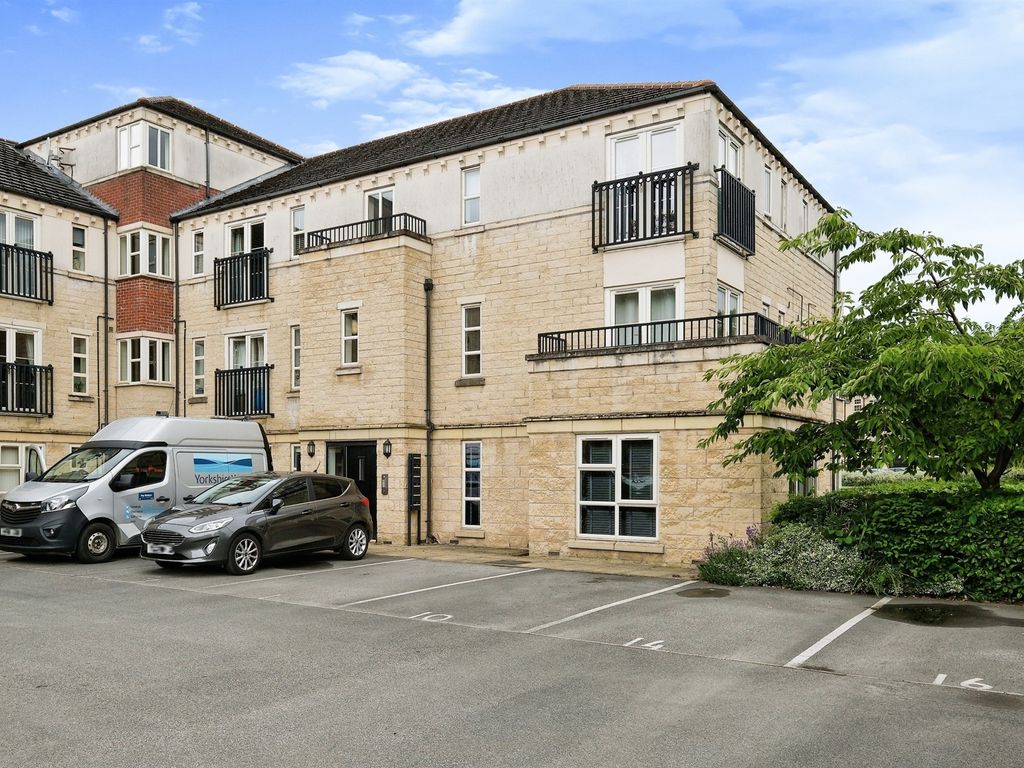 2 bed flat for sale in Silver Cross Way, Guiseley, Leeds LS20, £79,328