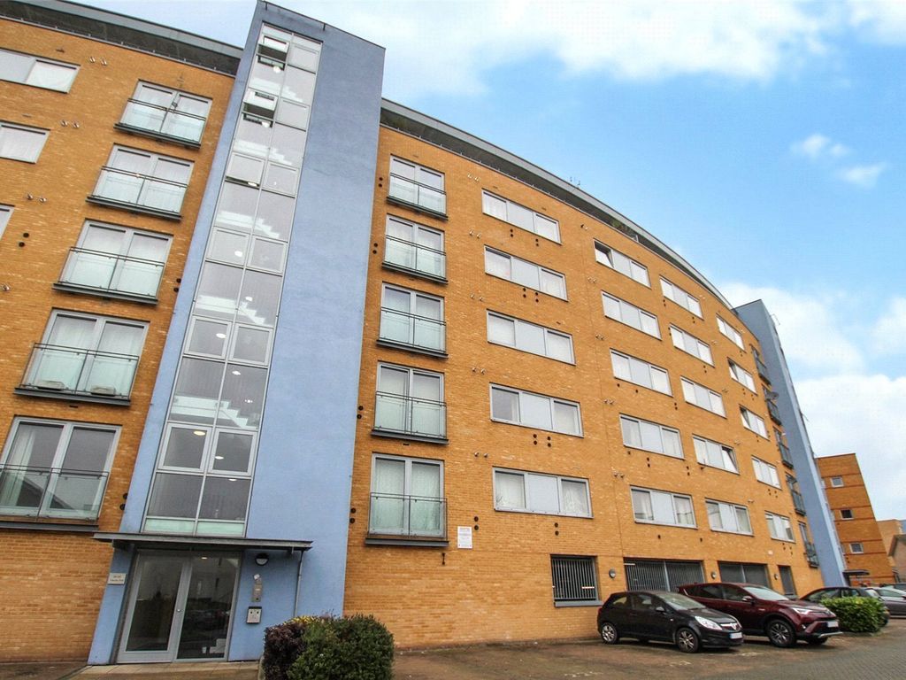 2 bed flat for sale in Tideslea Path, Thamesmead, London SE28 Zoopla