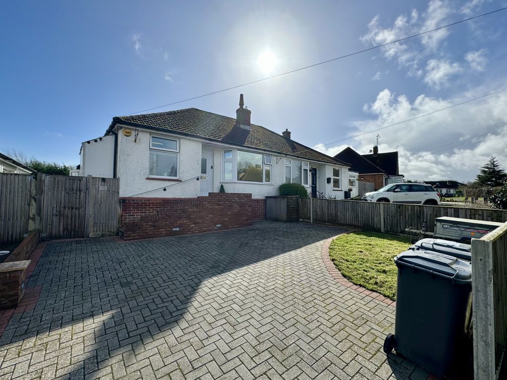 2 bed bungalow for sale in Windmill Road, Polegate, East Sussex BN26, £310,000 Zoopla