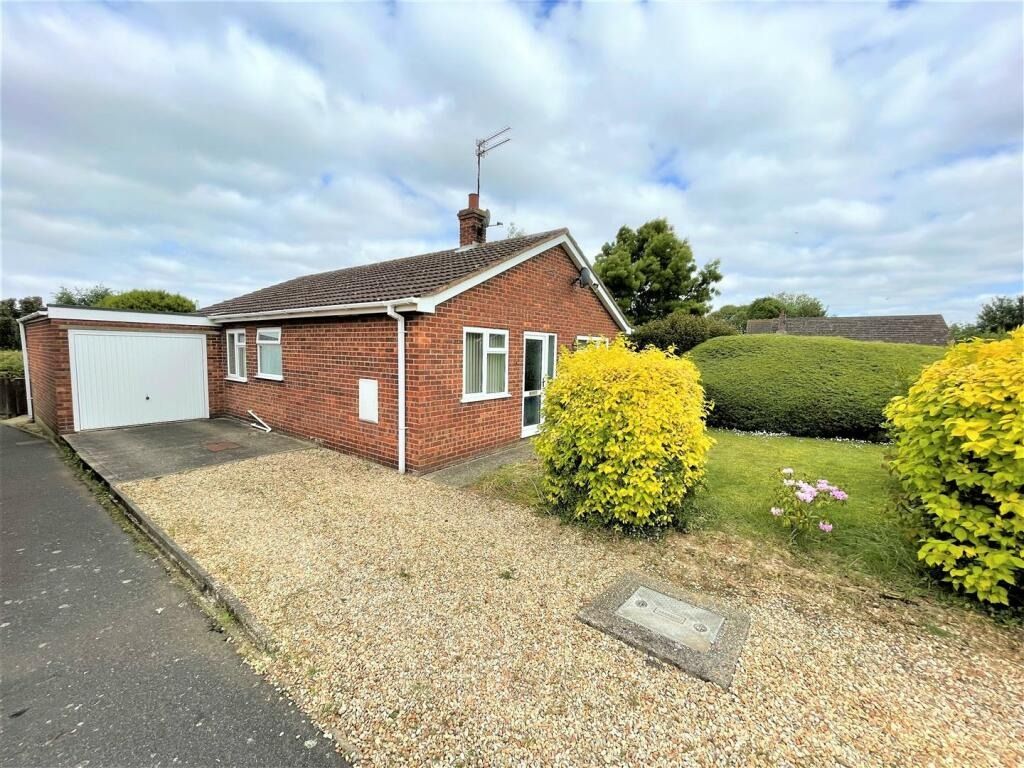 2 Bed Detached Bungalow For Sale In The Saltings, Terrington St ...