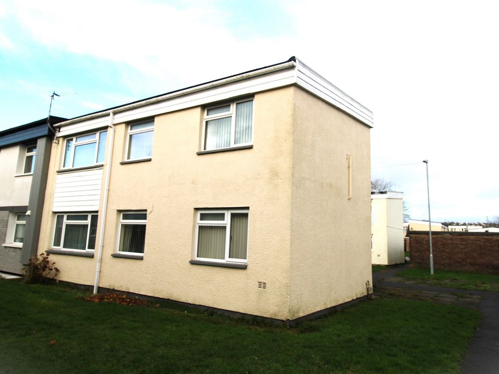 3 bed end terrace house for sale in Tairfelin, Bridgend, Bridgend