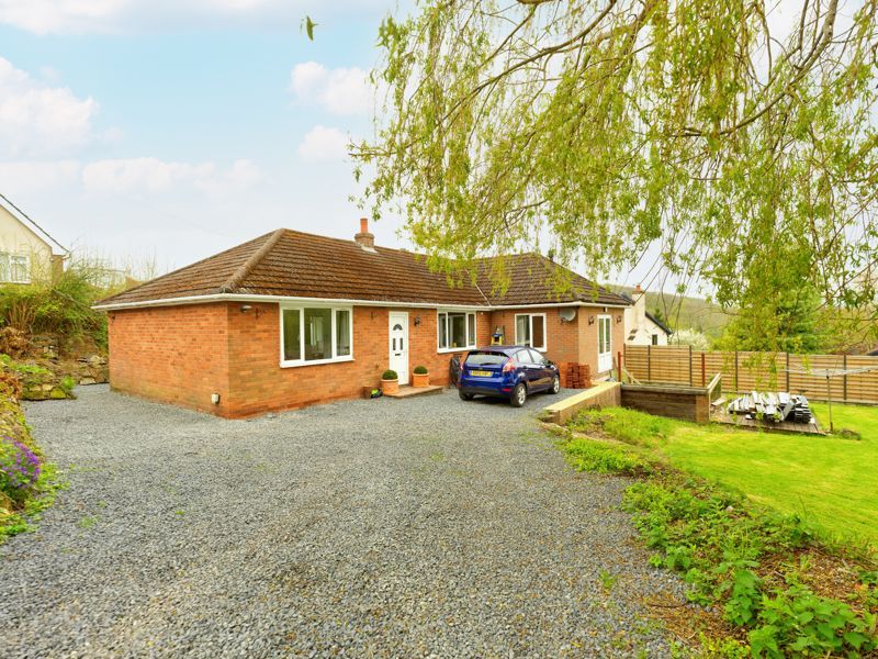 3 bed detached bungalow for sale in Laverocks, Maypole Rd, Broseley Wood TF12 Zoopla