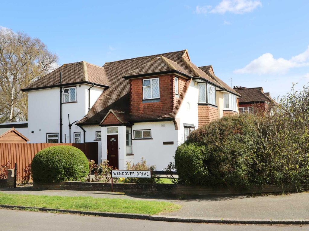 4 bed linkdetached house to rent in Motspur Park, New Malden KT3 Zoopla