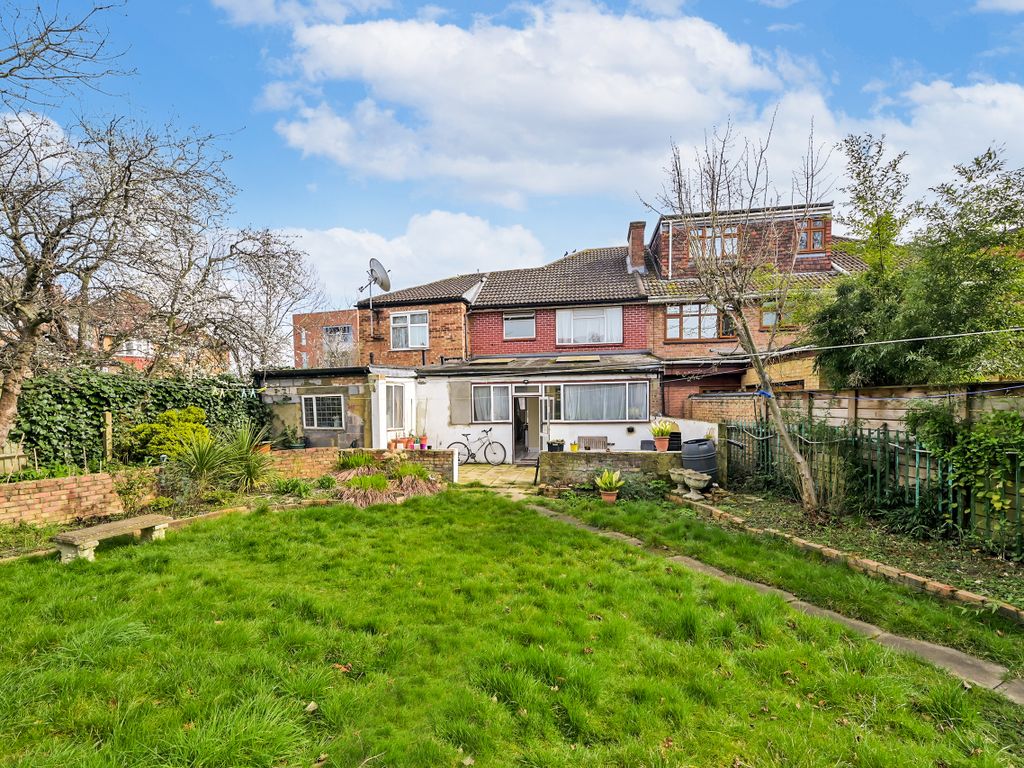 Gibbon Road, Acton, Ealing, London W3
