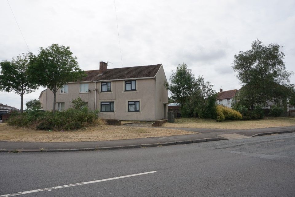 3 bed semidetached house for sale in Farm Drive, Sandfields, Port