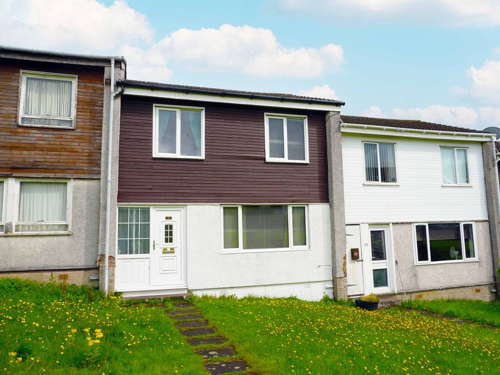 3 bed terraced house for sale in Elm Place, Greenhills, East Kilbride