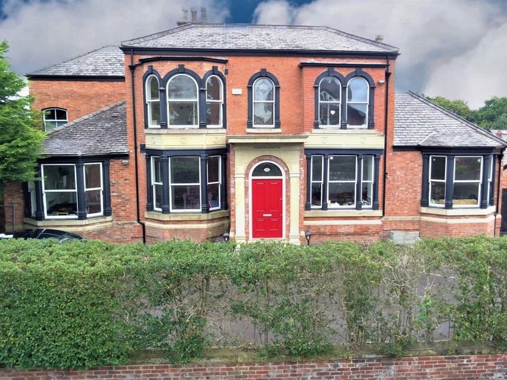 6 bed detached house for sale in Hawthorn Lane, Wilmslow SK9, £