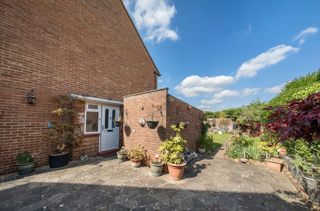 3 bed for sale in Ash Close, Harefield, Uxbridge UB9 Zoopla