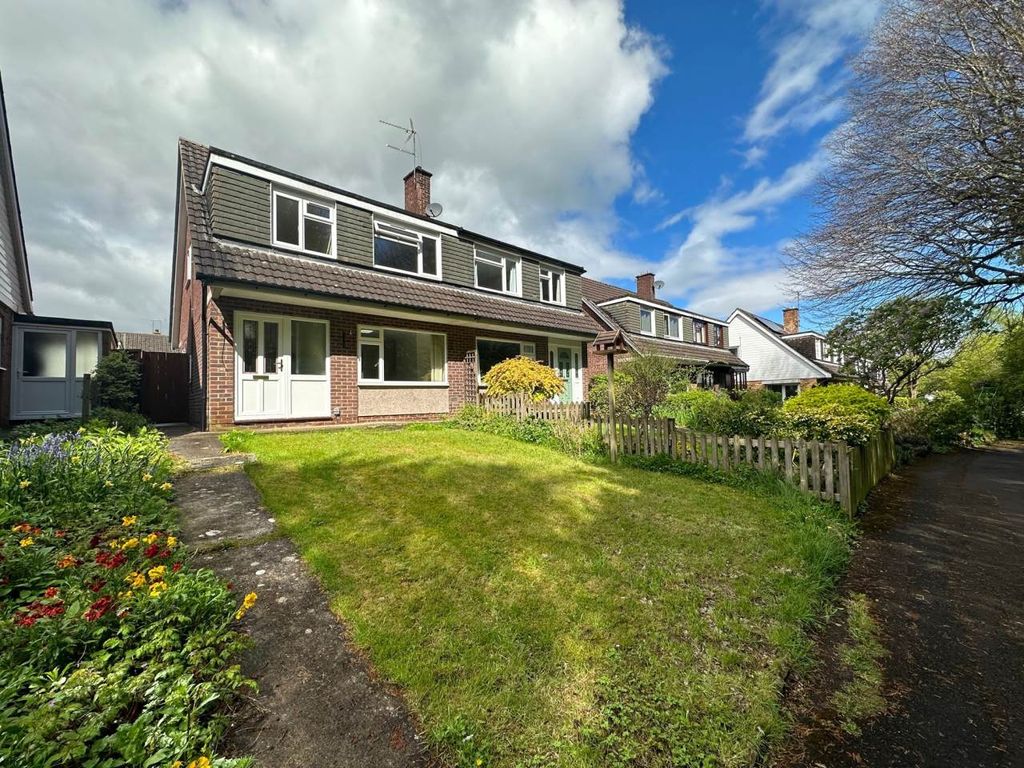 3 bed property to rent in Hyde Avenue, Thornbury, South Gloucestershire